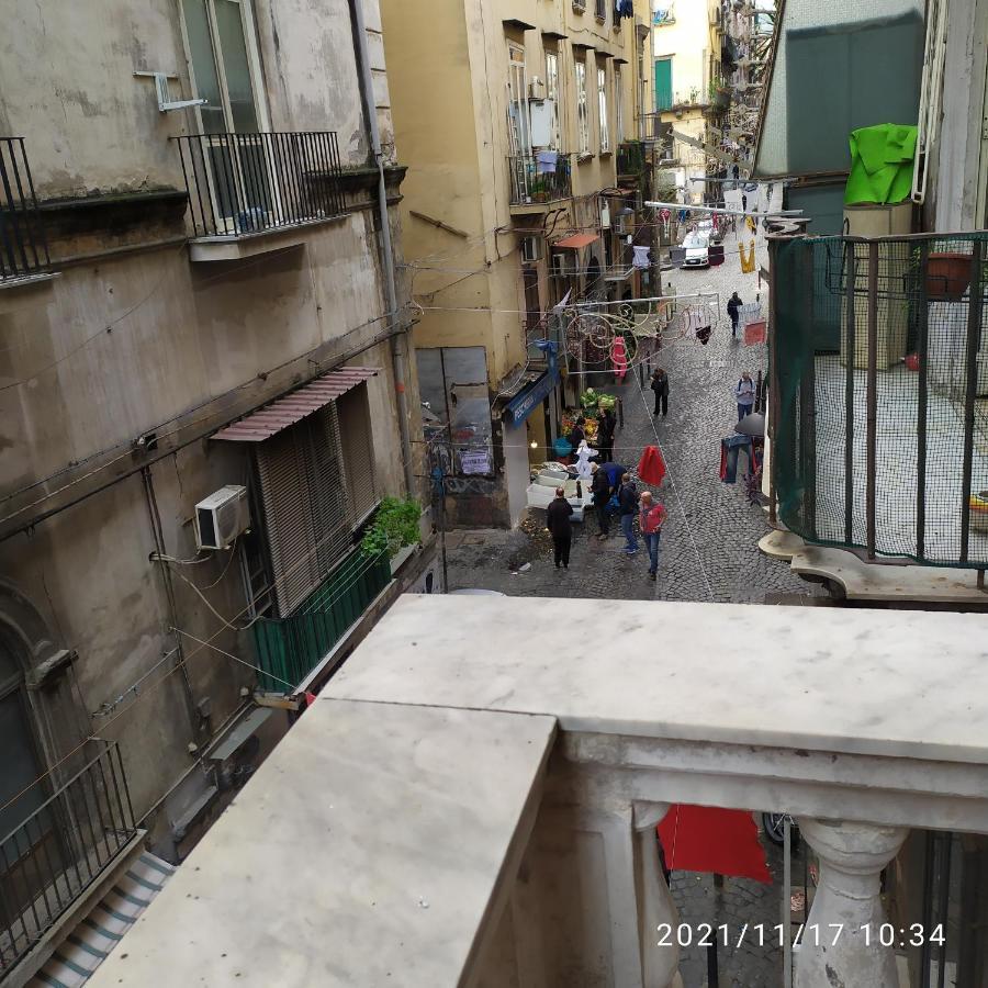 Il Castello Apartment Napoli Bagian luar foto